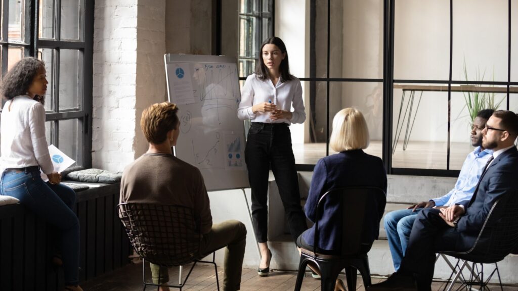 How outsourced HR consultancy helps businesses stay compliant with employment law